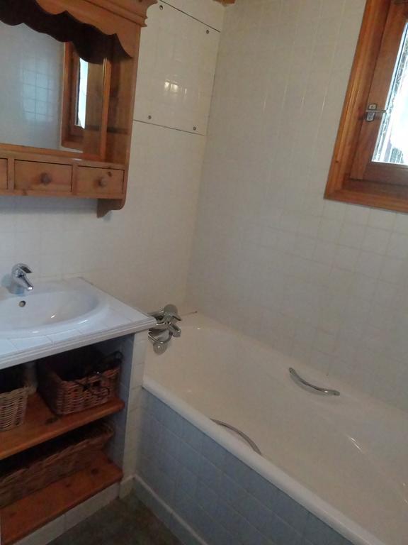 Les Nereides Studios Et Appartements Brides Les Bains Exterior foto