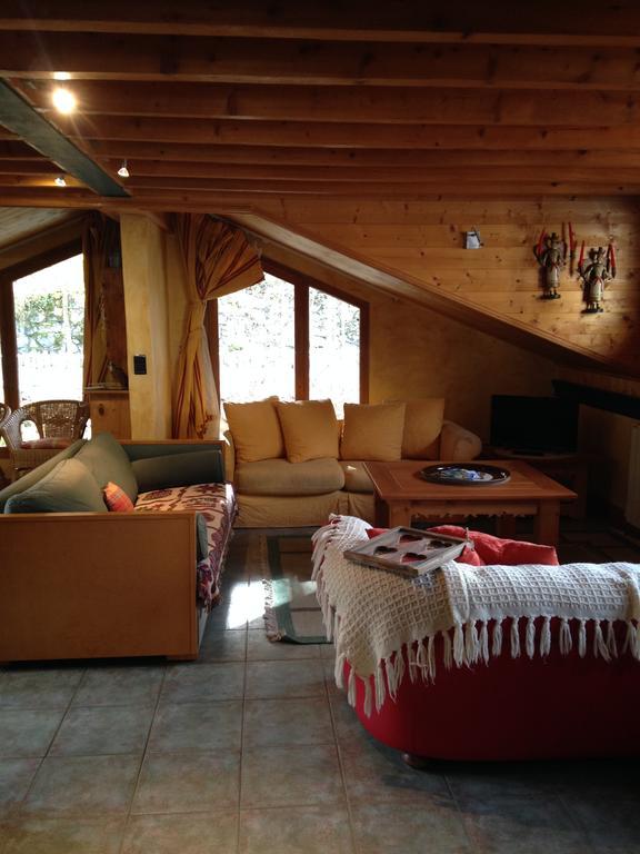 Les Nereides Studios Et Appartements Brides Les Bains Exterior foto